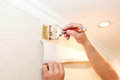 Pose de papier peint à Ris — revêtements muraux et toiles de verre